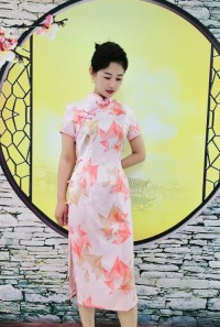 Young ladylike short-sleeved cheongsam dress