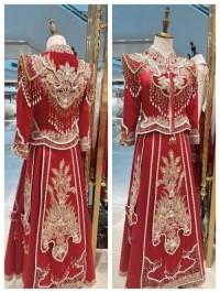 Luxurious velvet Xiuhe suit wedding dress